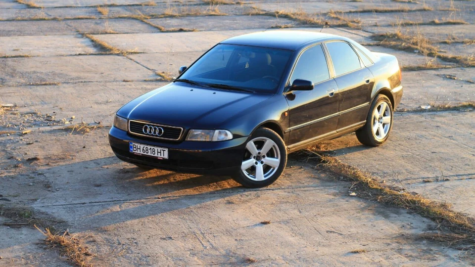 Audi A4 1.8 АDR 2