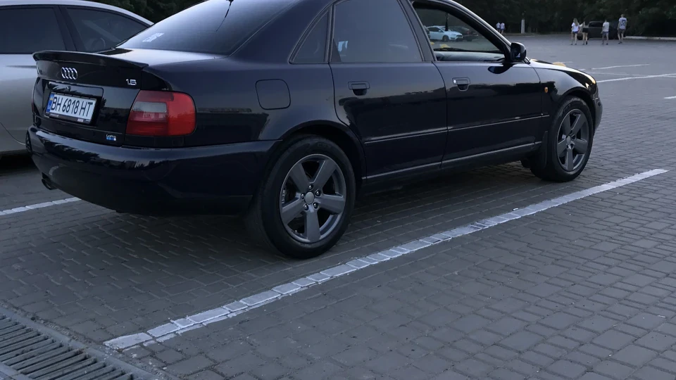 Audi A4 1.8 АDR 5