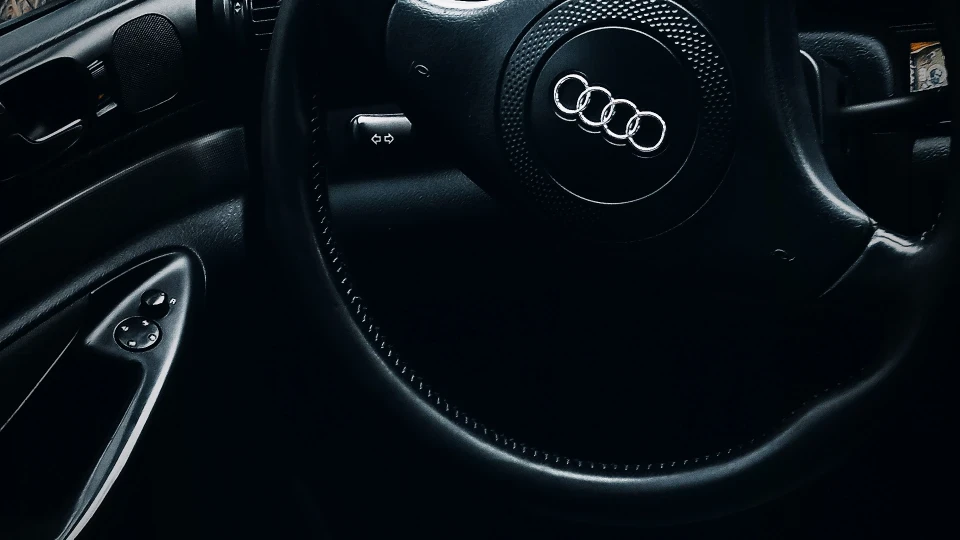Audi A4 1.8 бензин 2