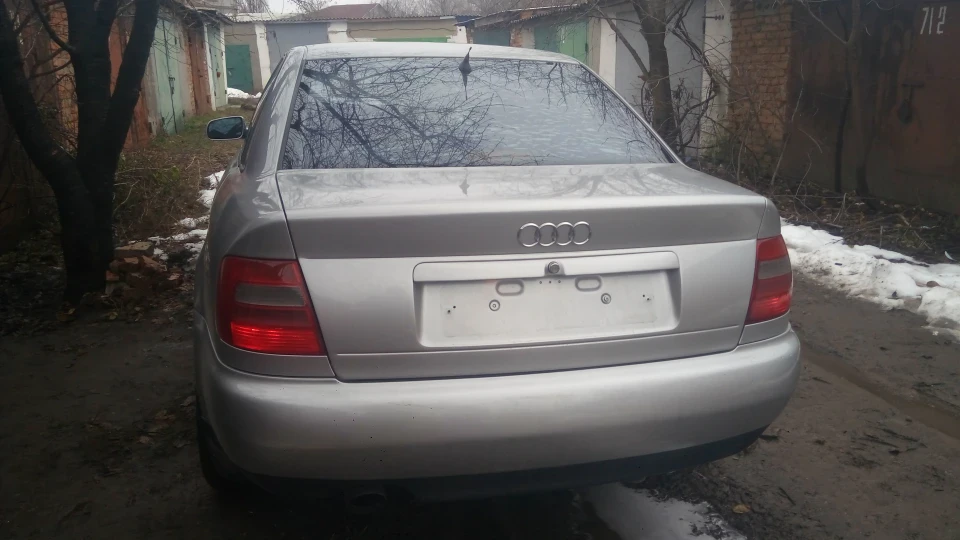 Audi A4 1,8 звичайний АТМО 2