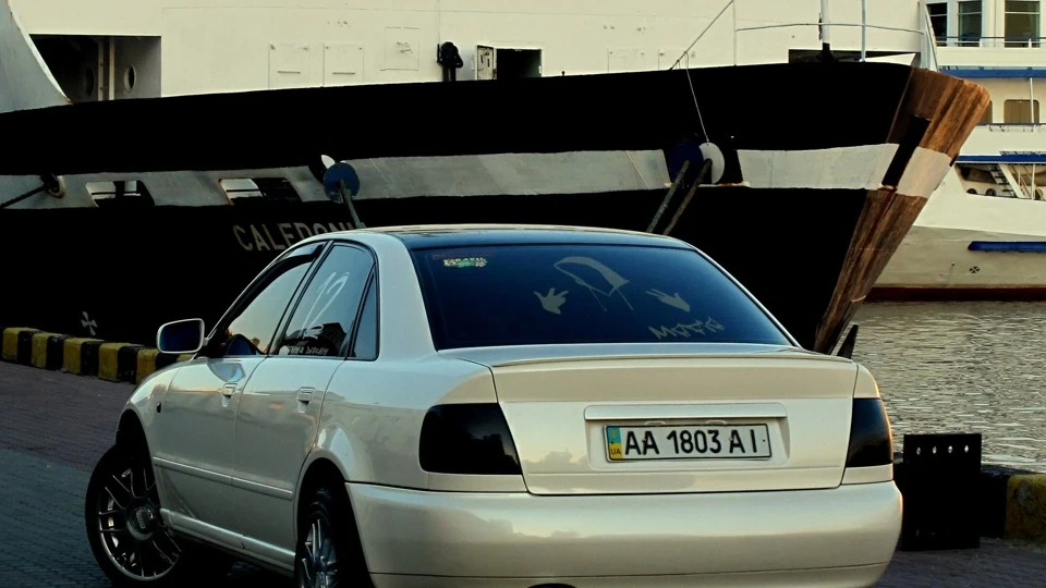 Audi A4 1.8 quattro 3