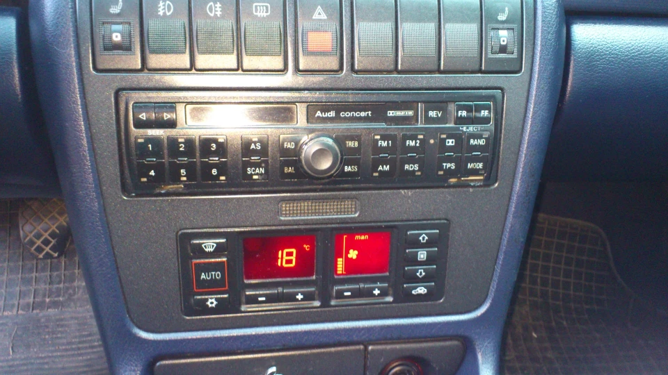 Audi A4 1.8 T QUATTRO 3