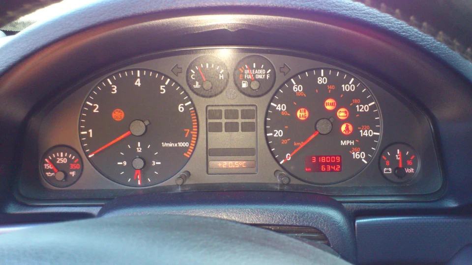 Audi A4 1.8 T QUATTRO 4