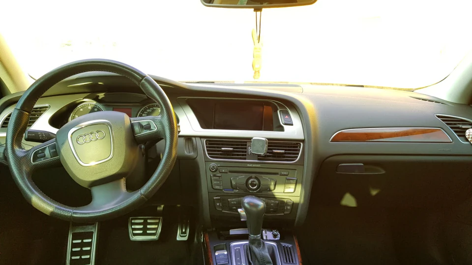 Audi A4 1.8 TFSI 4