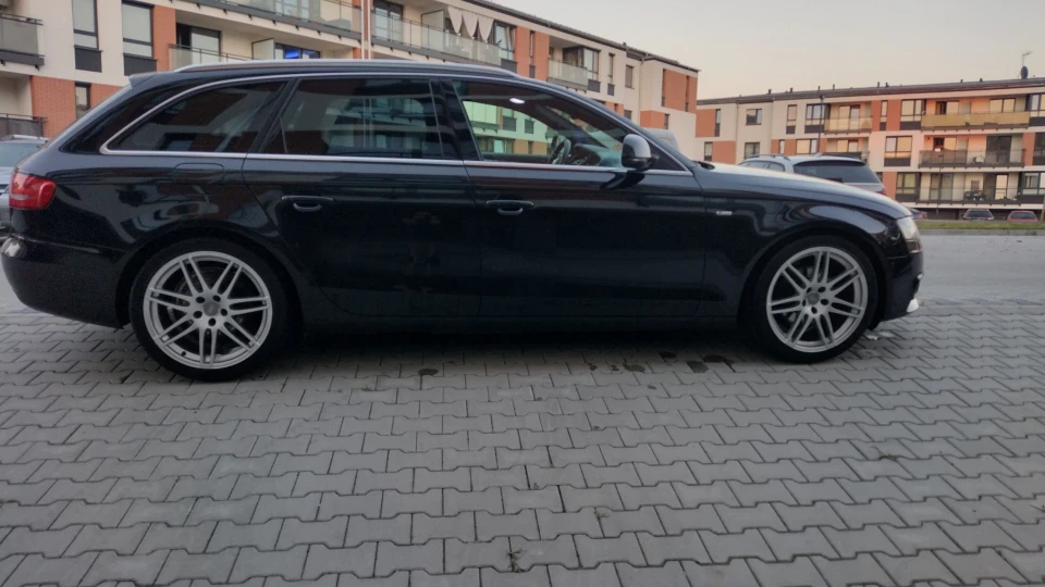 Audi A4 1.8 tfsi 4