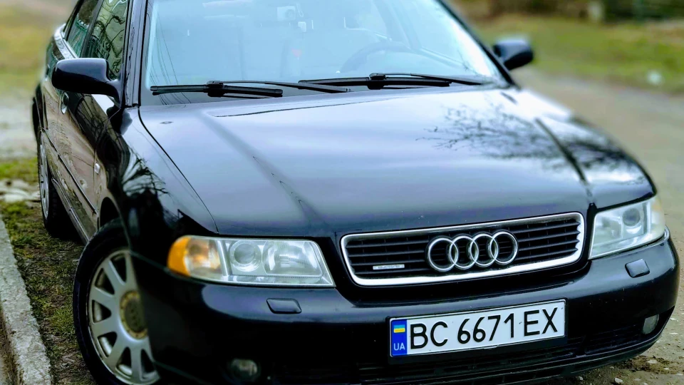 Audi A4 1.8 tq USA quattrofrau 3