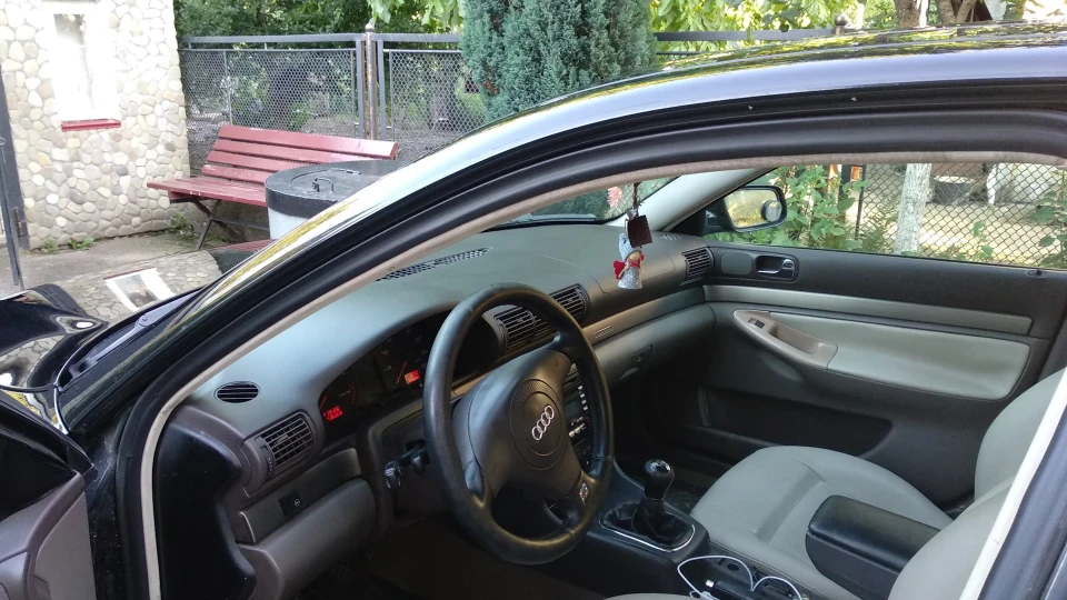 Audi A4 1.8 tq USA quattrofrau 4