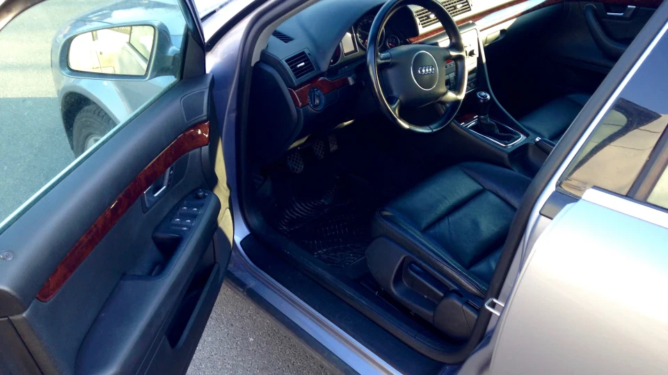 Audi A4 1.8 трубо 5