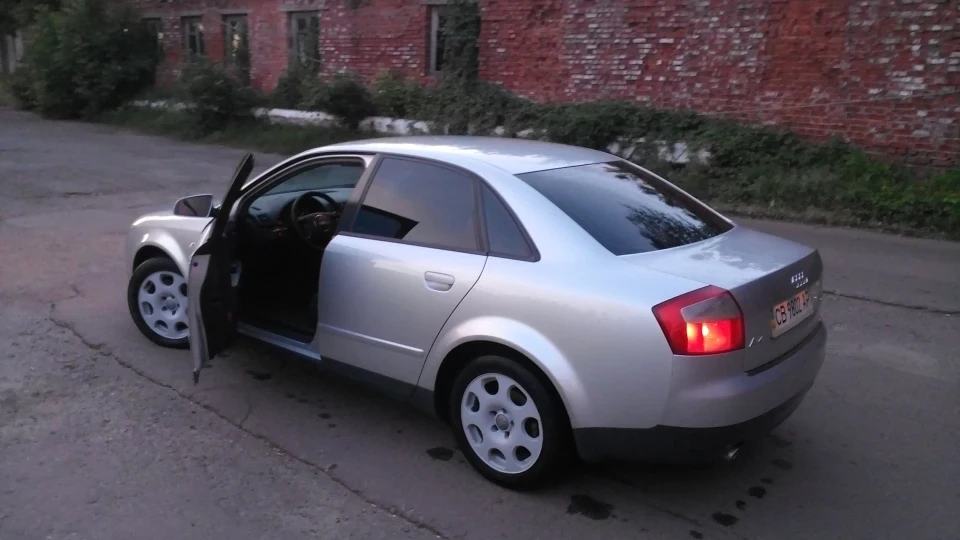 Audi A4 1,8 турбо, 163к.с. 5