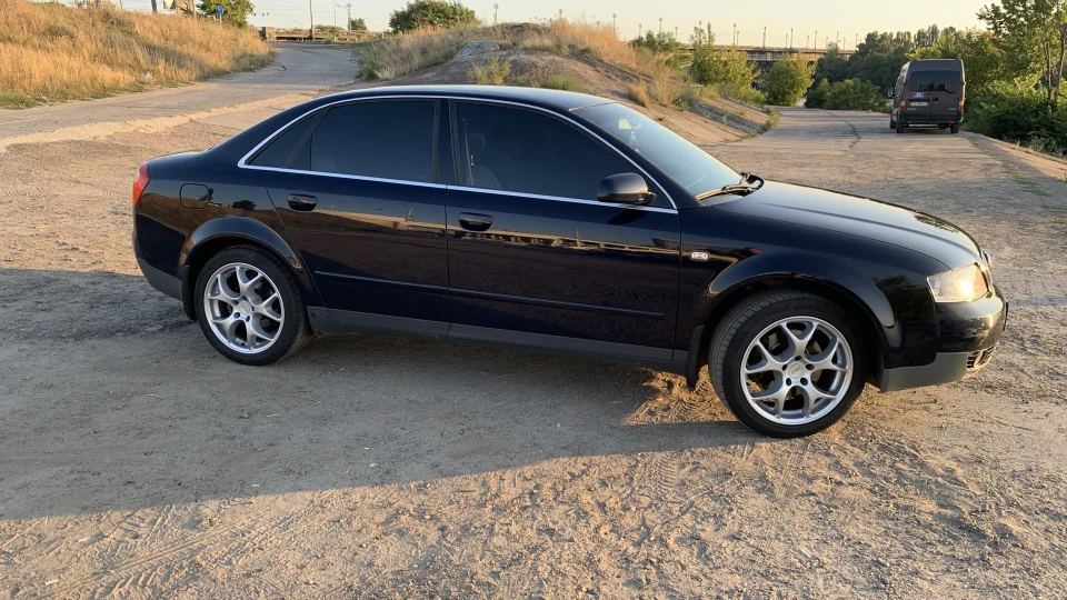 Audi A4 1.8 турбо 2