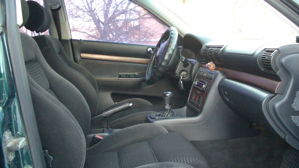 Audi A4 1,8 turbo 2