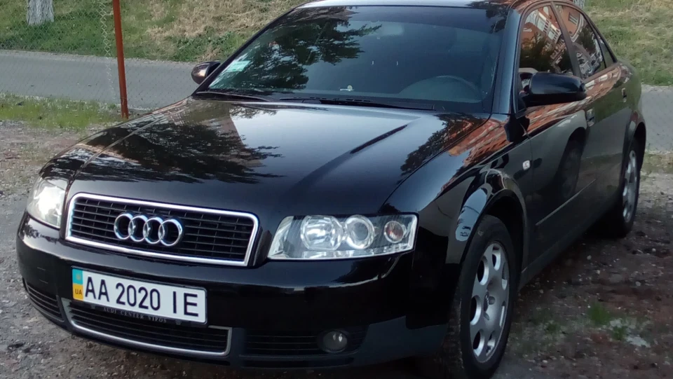 Audi A4 1,8t, хутро. 5ст