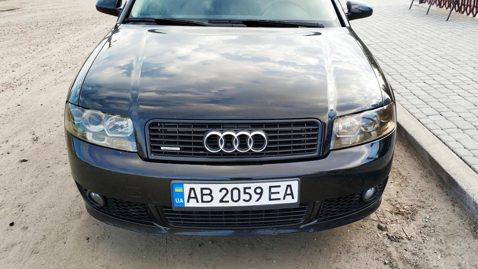 Audi A4 1.8turbo quattro s-line. 2