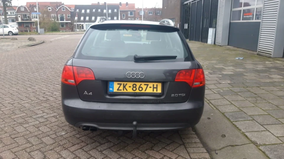 Audi A4 2,0 ​​тді 2