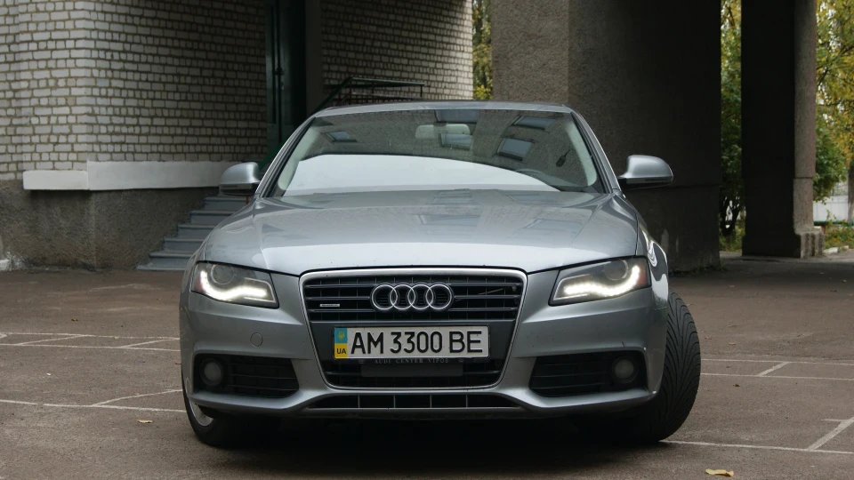 Audi A4 2,0 TFSI Quattro 2