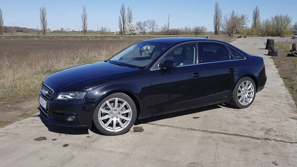 Audi A4 2.0 tfsi quattro 2