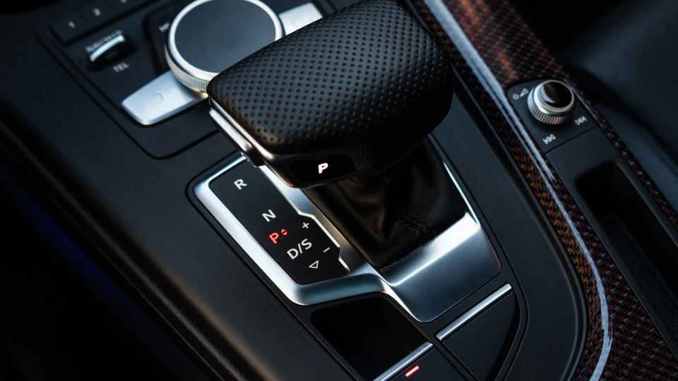 Audi A4 2.0 TFSI quattro 3