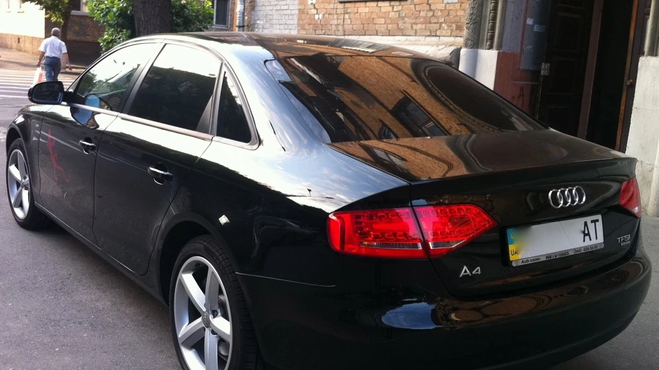Audi A4 2.0 TFSI S Line 3