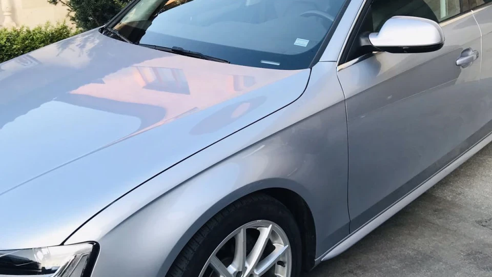 Audi A4 2.0 турбо (220 к.с.) AWD 2