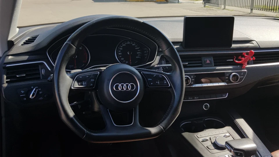 Audi A4 2.0 турбо