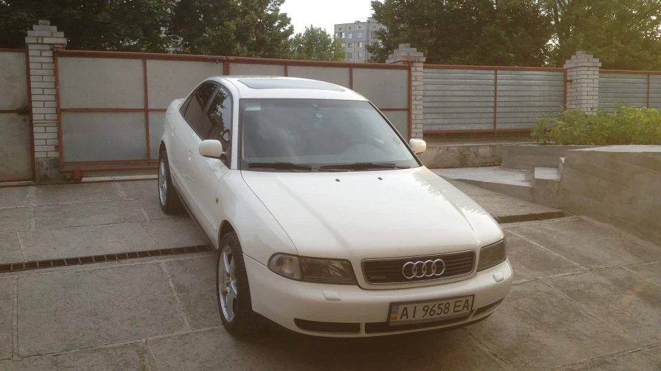 Audi A4 2.4 Quattro best option 3