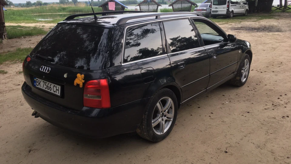Audi A4 2.5 V6 TDI AKN 3