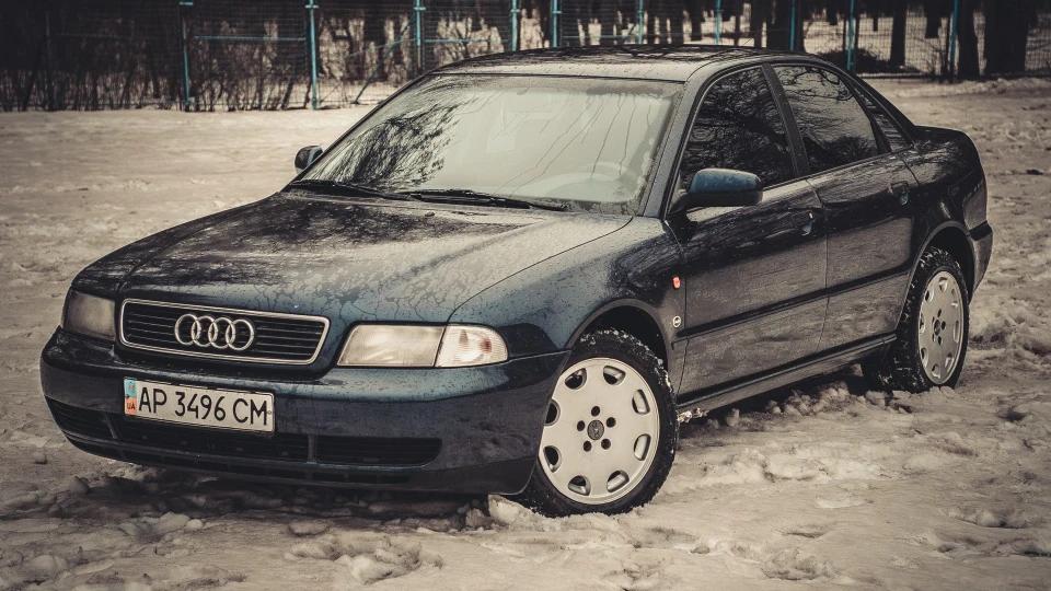Audi A4 2.6L Атмосфера) 5