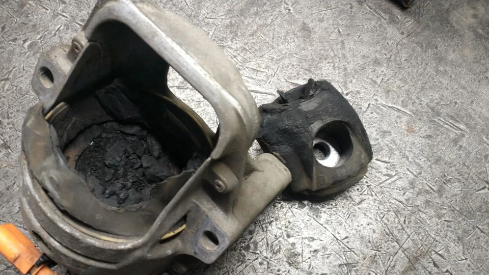 Audi A4 2.7 tdi 2008г 2