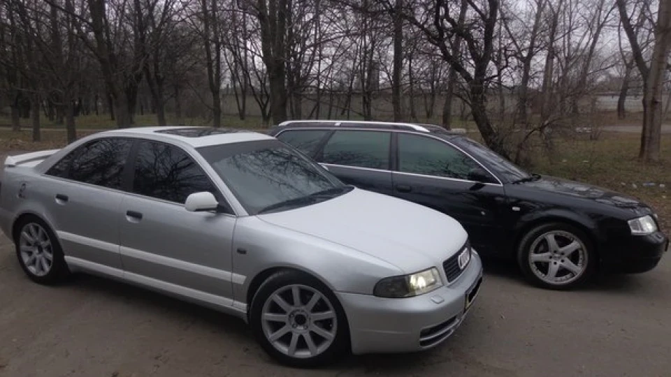 Audi A4 2.8 quattro 4
