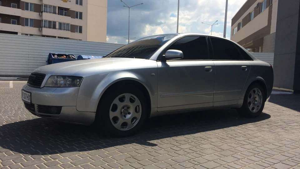 Audi A4 3.0 Quattro 5