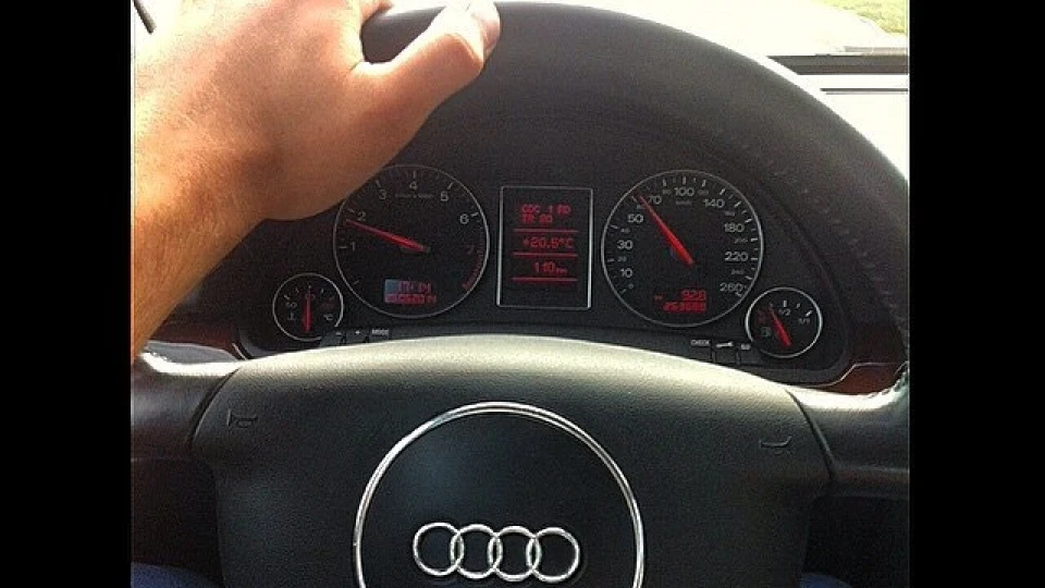 Audi A4 3.0 QUATTRO 5