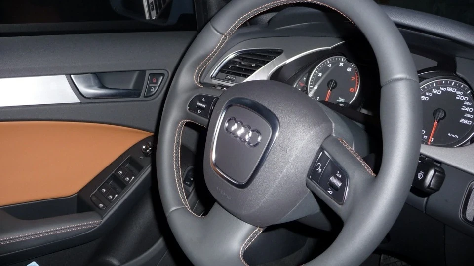 Audi A4 3.2 Q white S-line 3