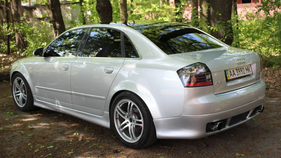 Audi A4 500+ 4