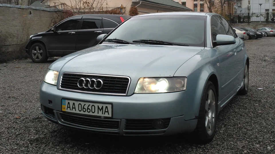 Audi A4 AGONЬ 4