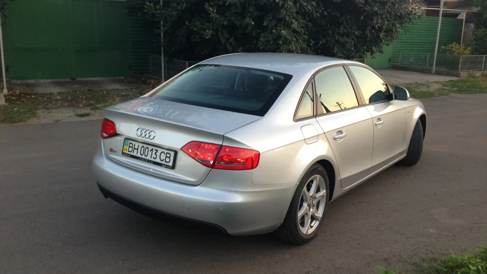 Audi A4 аля S line 4