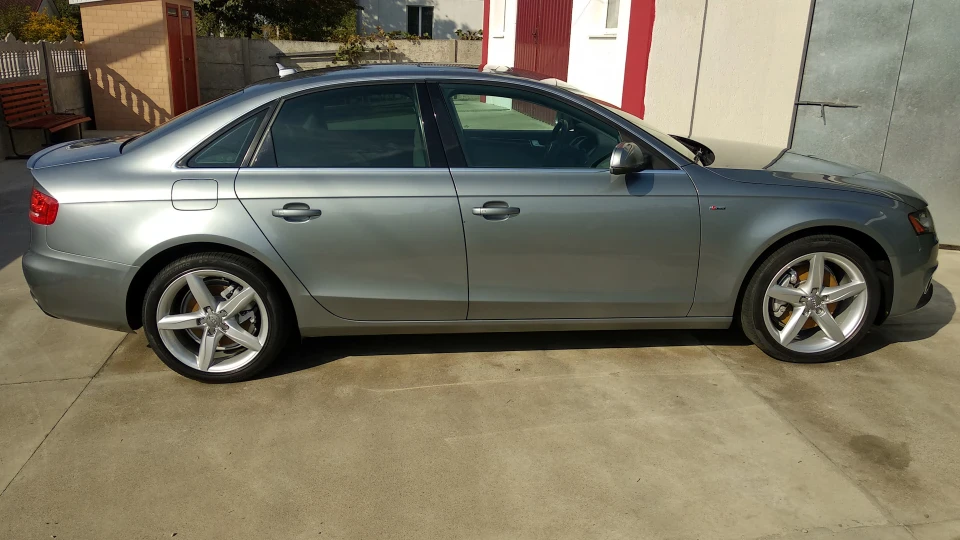 Audi A4 American style 4