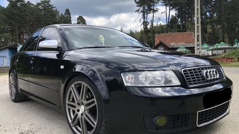 Audi A4 AUDI a4(b6)S-line 3.0 v6