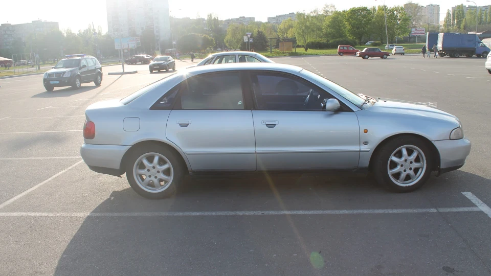 Audi A4 АУДЮШКА 3