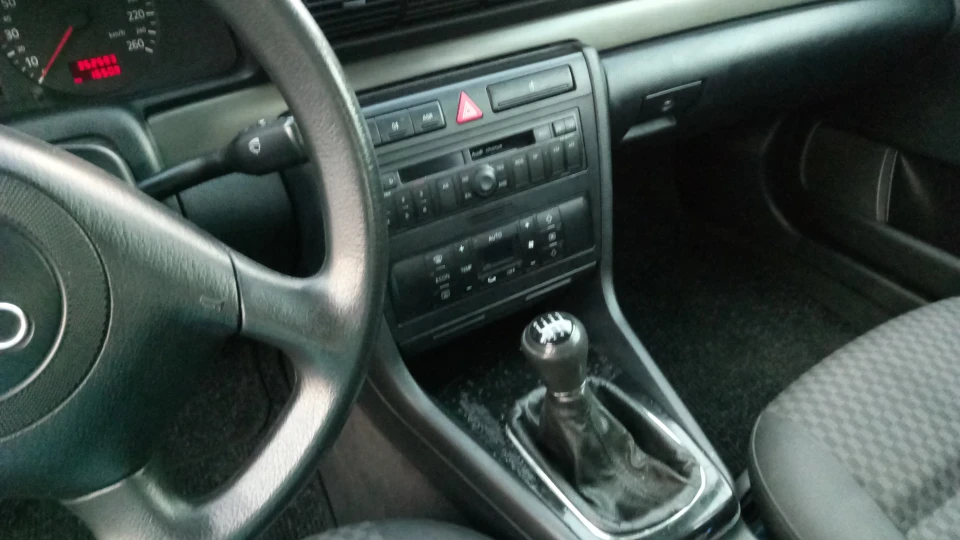 Audi A4 Аудюшка 5