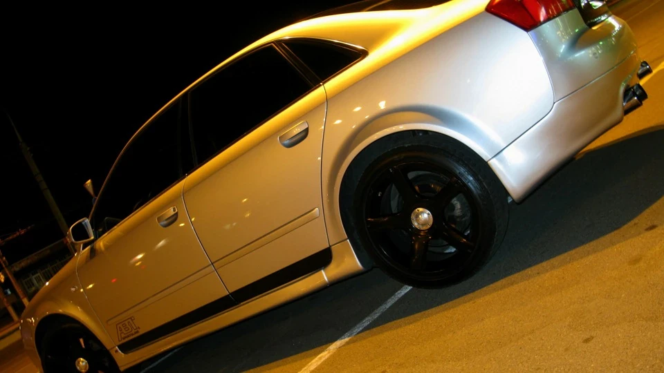 Audi A4 АВТ'івська 4