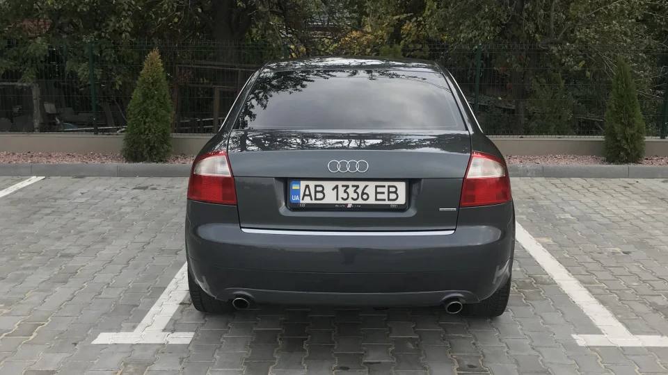 Audi A4 B6 V6tQ-6MT 4