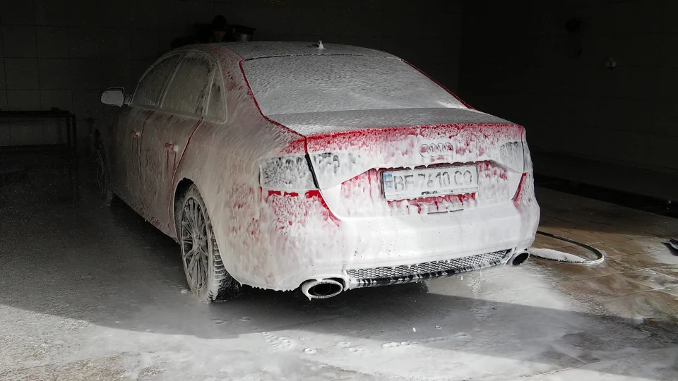 Audi A4 B8 2.0 TFSI 3