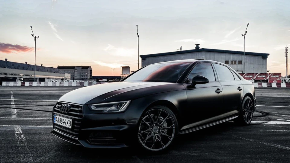 Audi A4 B9 2.0 5