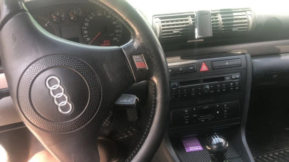 Audi A4 БАЛЕВАР 2