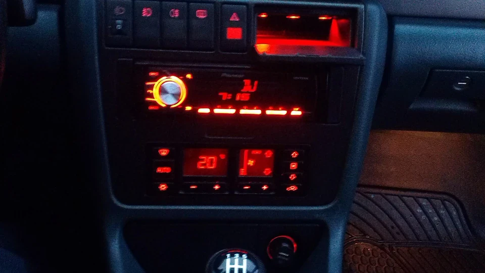 Audi A4 Бірюзова 4