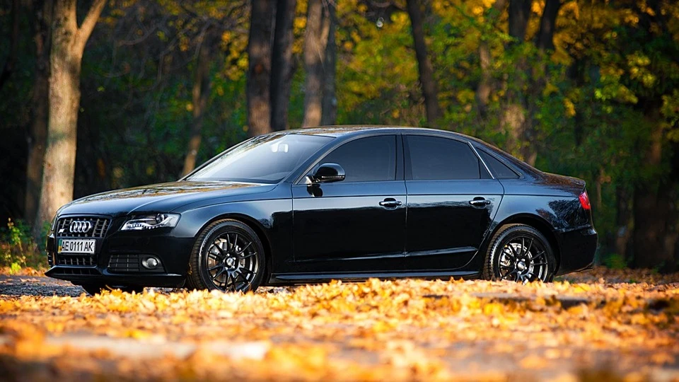 Audi A4 Black 4