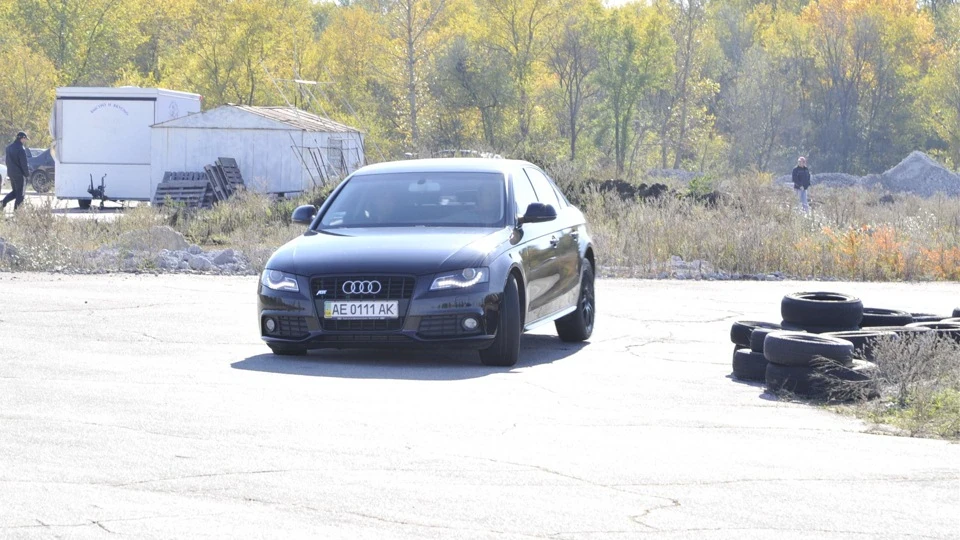 Audi A4 Black 5