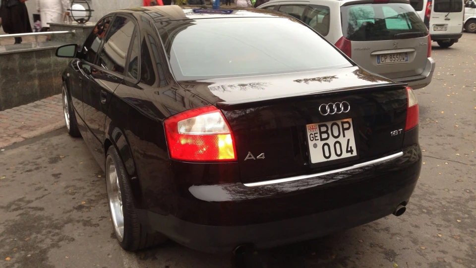 Audi A4 BOP-004 2