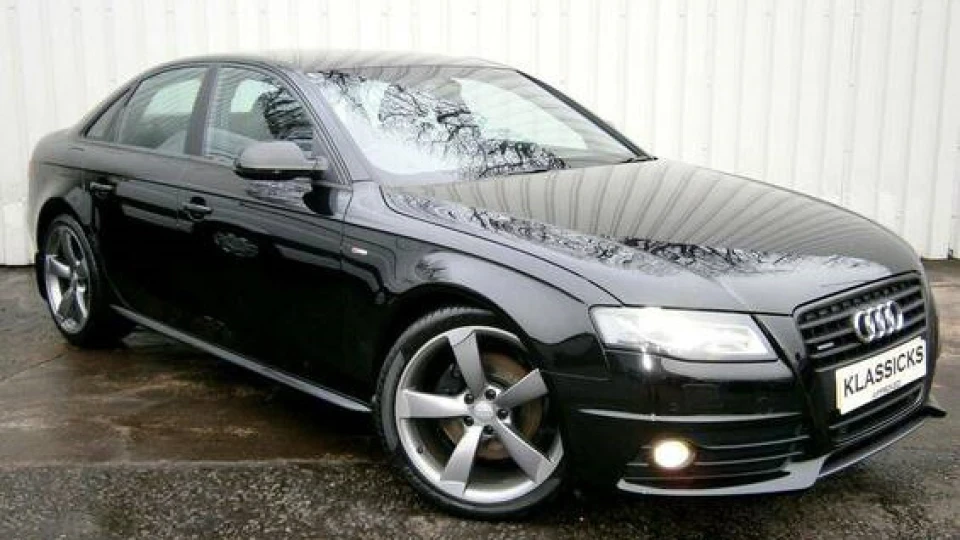 Audi A4 Чорний металік. 2.0 тур