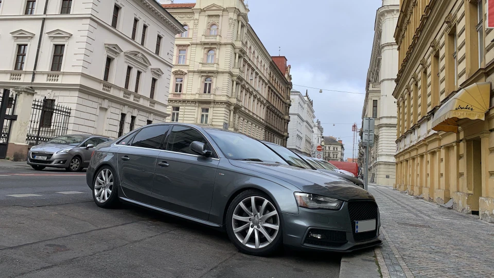 Audi A4 Gen2 Quattro APR St2+ 5